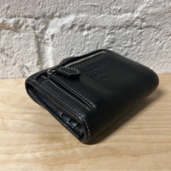 Dooney & Bourke Wallet Tri-fold Compact, Black Leather w/Contrast Stitch VTG EUC - Picture 4 of 16